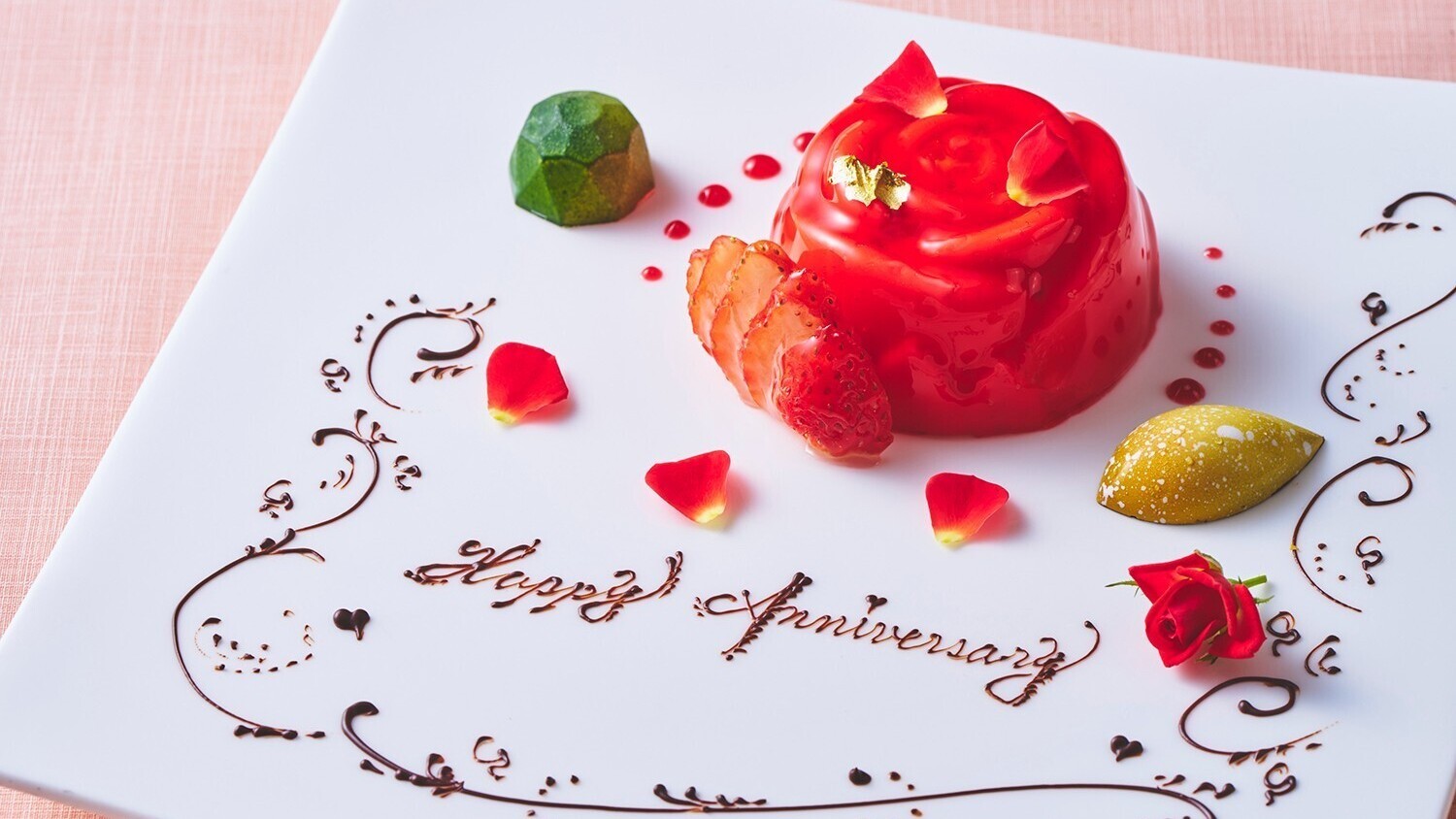 結婚記念日「バラと木苺のエレガンスムース」