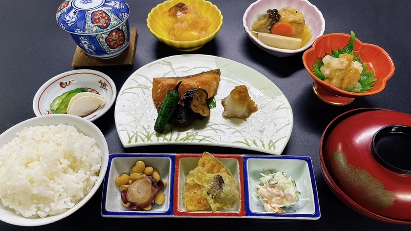【湯治プラン】一浴百寿・連泊でお得な湯治プラン♪3泊目以降はお一人あたり500円引き♪【２食付き】