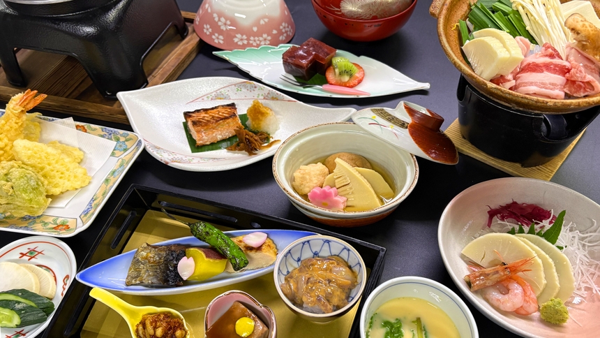 【春限定】旬の味覚を堪能☆筍と山菜の春満載コース♪お料理８品★夕食はお部屋または個室で