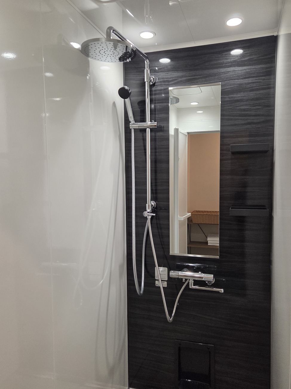 シャワールーム