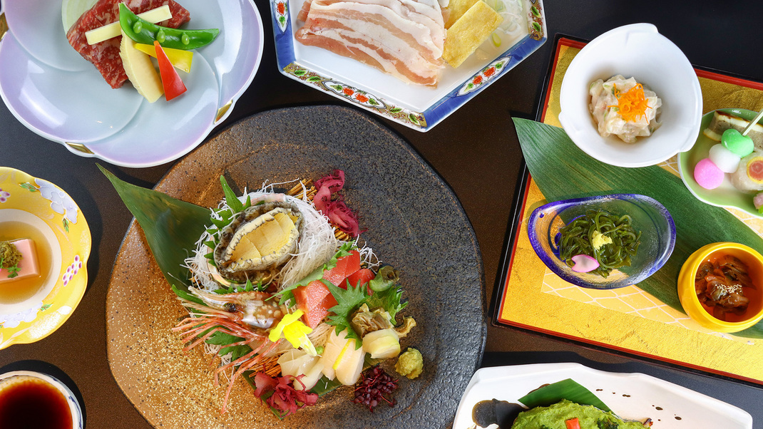 夕食は個室食♪《露天風呂付和風スイート》お料理グレードアップ　煌-kou-　極上の贅沢を…　２食付