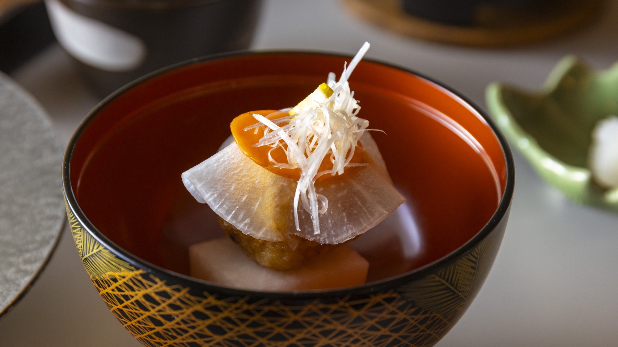 ・【食事一例】見た目にも美しい椀物