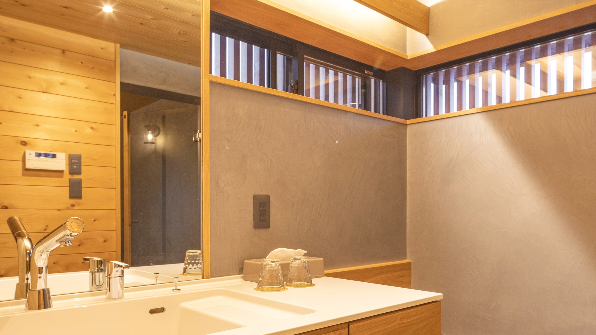 ・【はっちゃん/2階】和モダンで広い洗面台