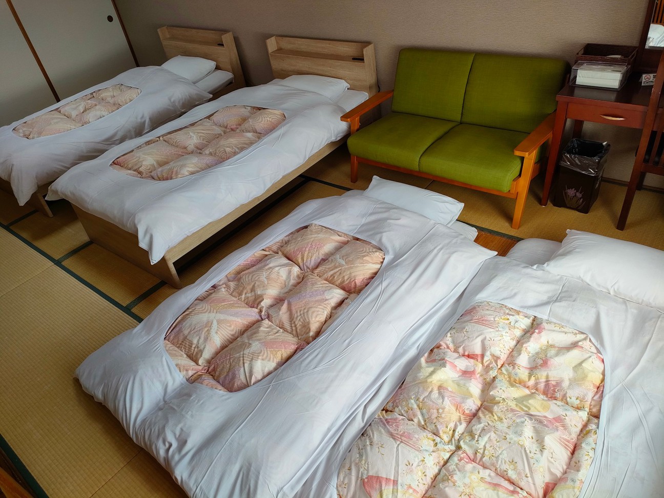 和室　※3名以上の場合は布団+ベッドになります。