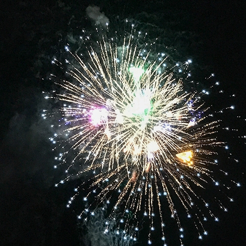 #【人吉花火大会】屋上から花火を眺めることができます！