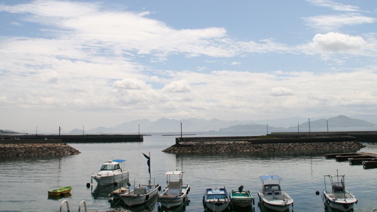 粟島の海