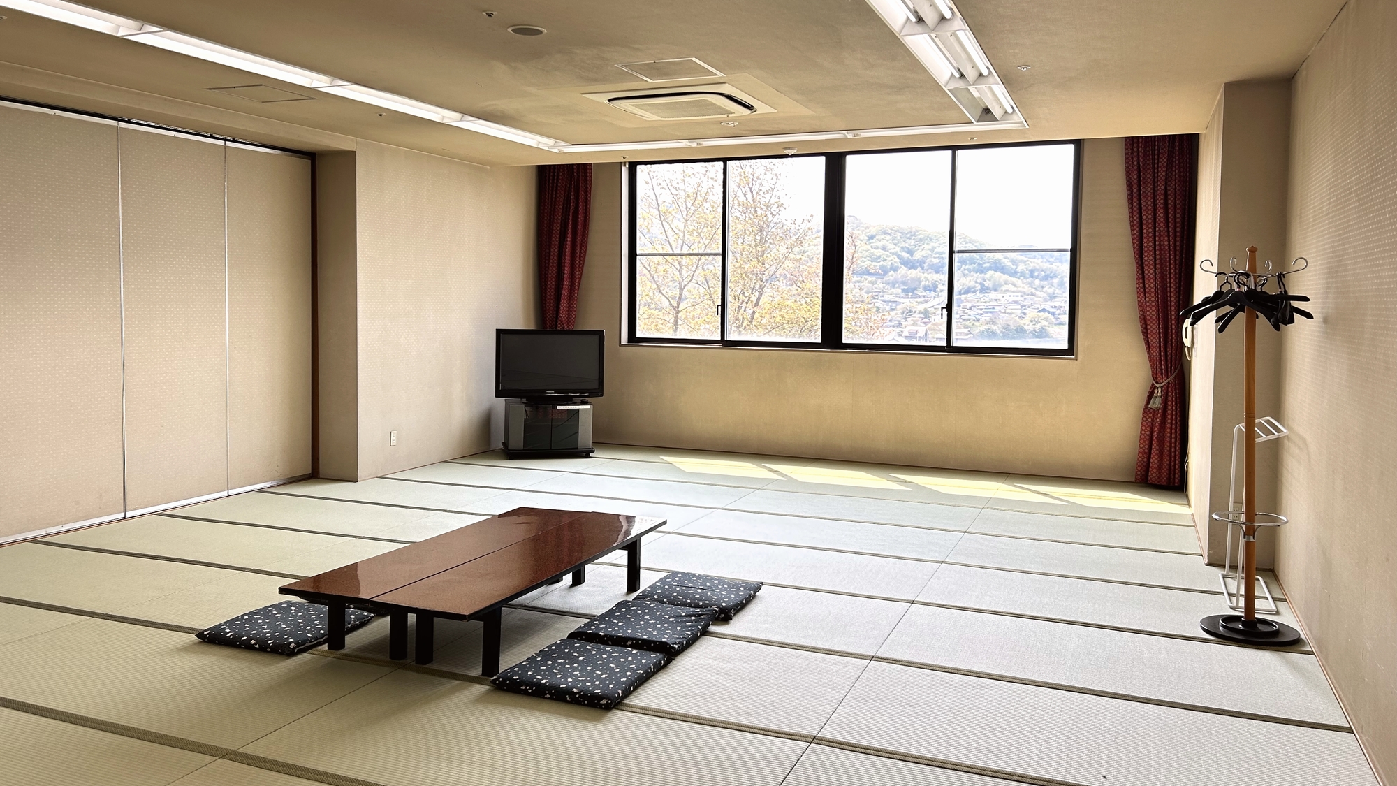 ◆和室40畳(バス・トイレなし) 合宿や団体などのご利用にぴったり!