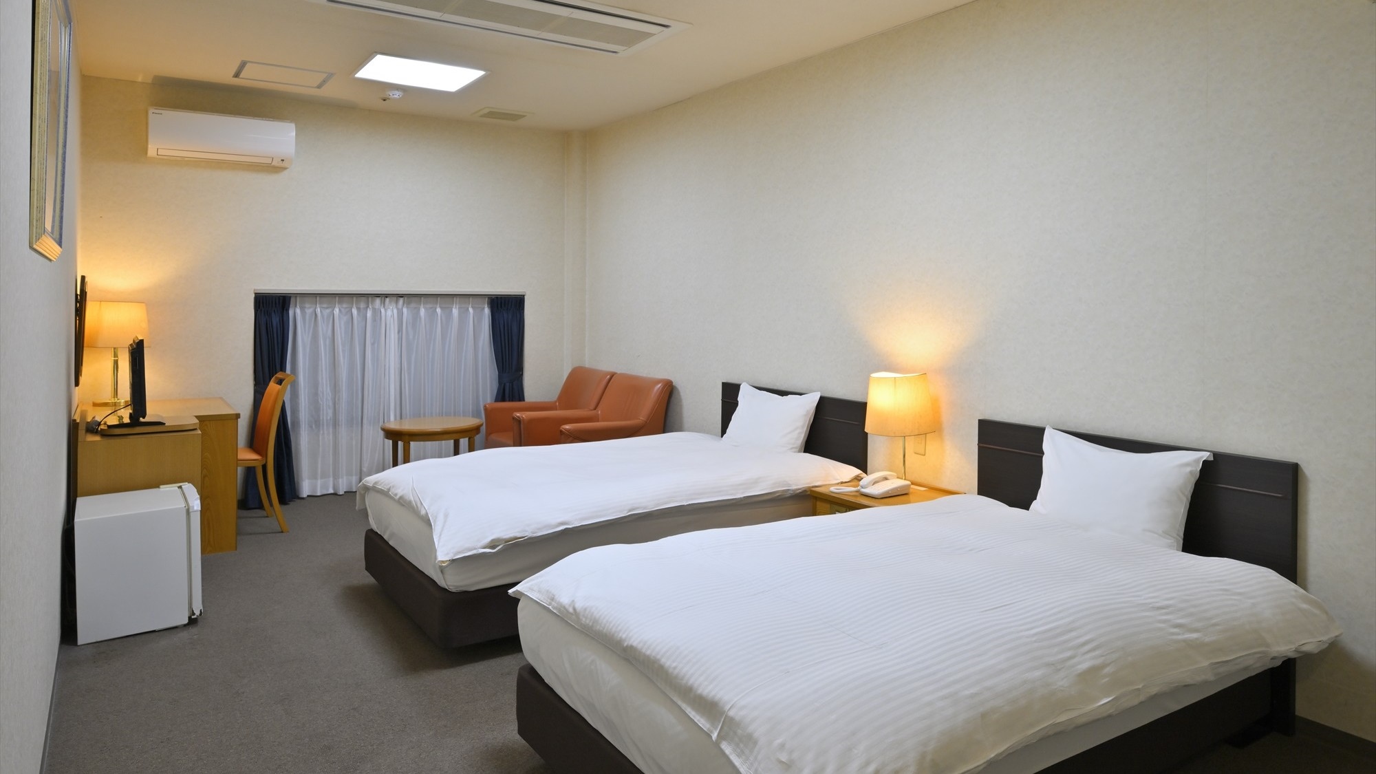 ◆【訳あり・禁煙】デラックスツイン(30㎡) ※お部屋からの眺望はございません。