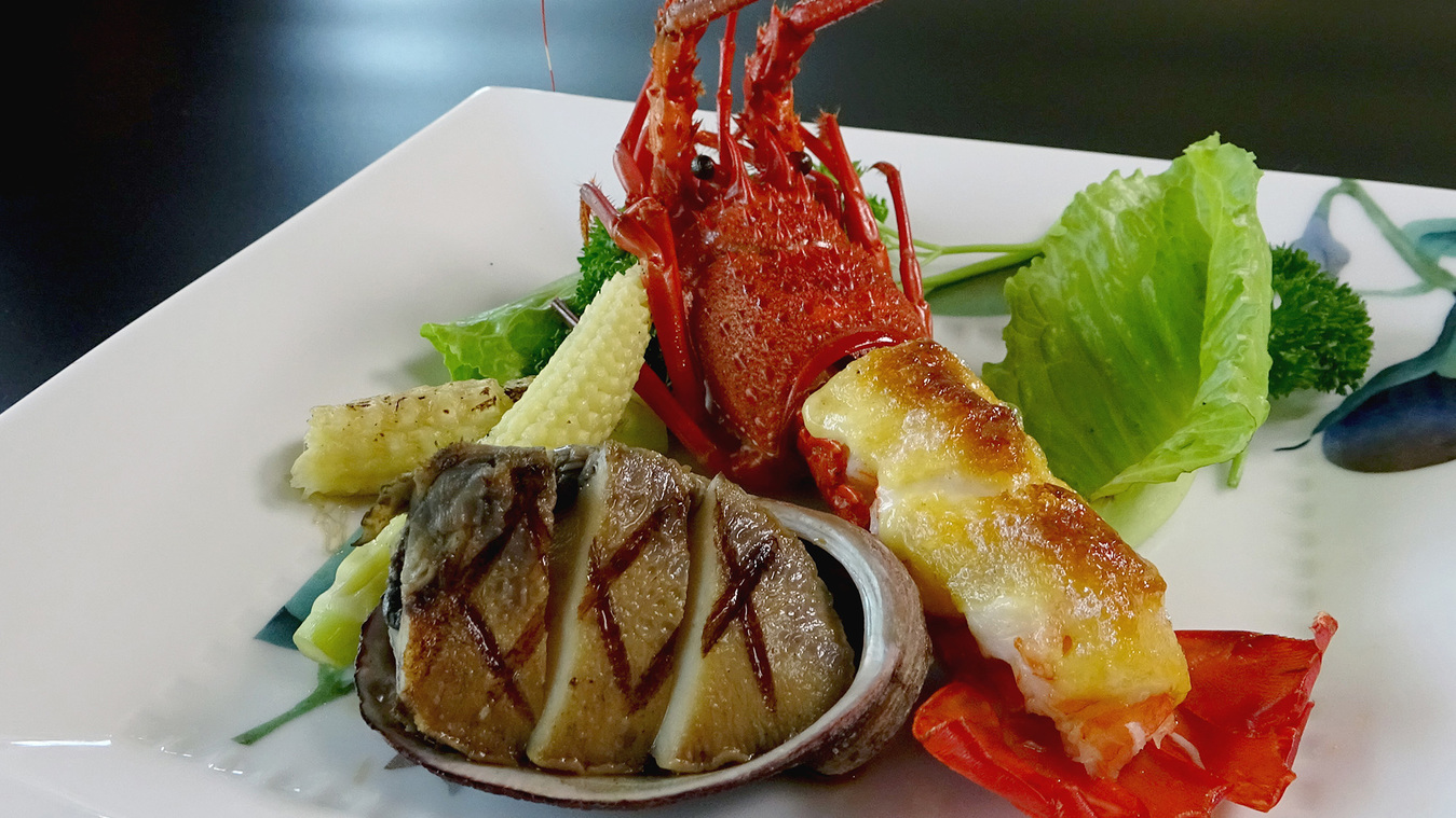 【楽天トラベル限定！夏休みプラン】お部屋冷蔵庫内ドリンク無料！南伊豆素材の厳選料理プランになります