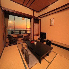Sunset room 10 tatami mats