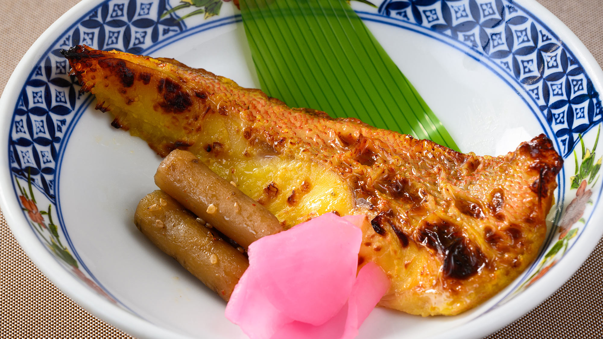 ご夕食（メインイメージ）家庭料理・おふくろの味がお楽しみいただけます！