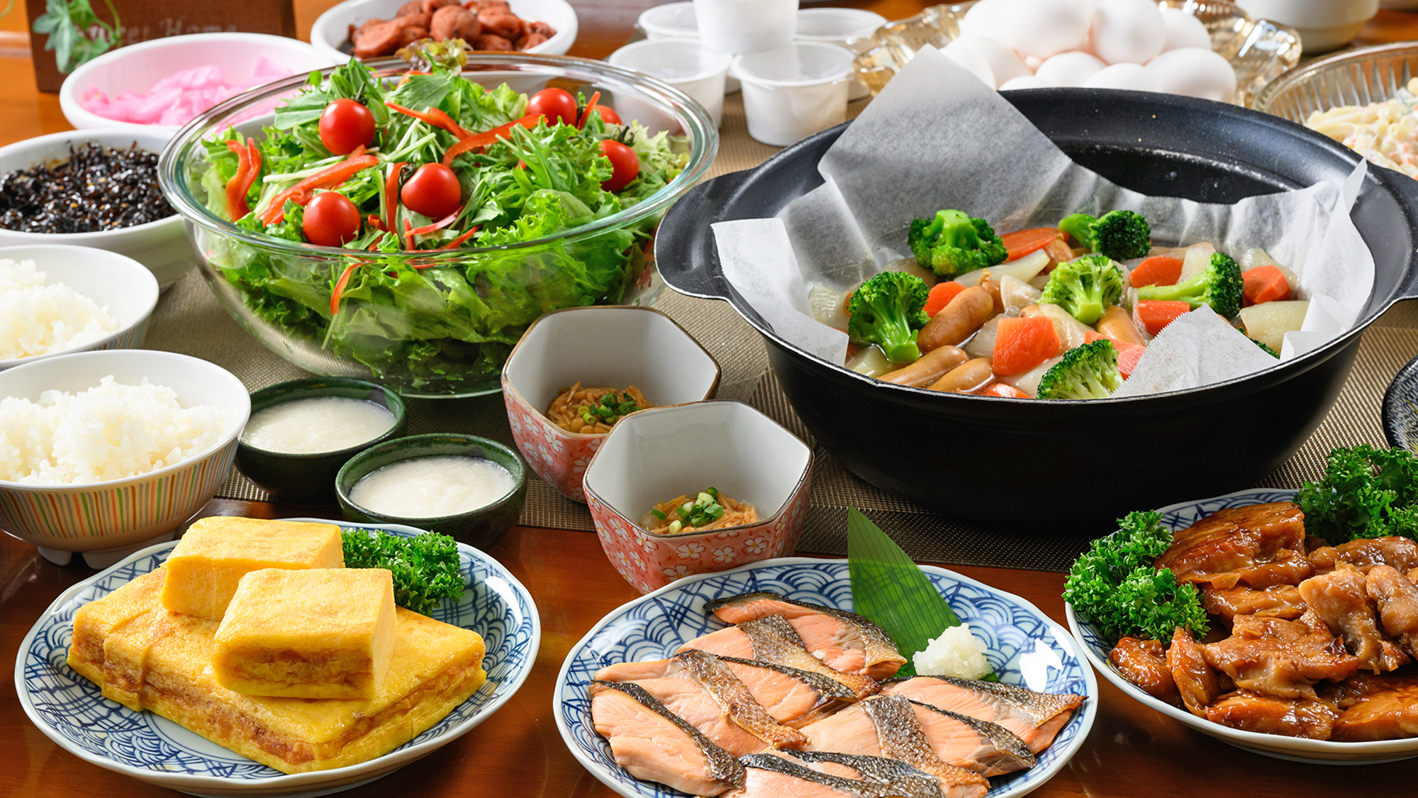 【朝食】大人気のご朝食！朝からボリュームも栄養も満点！