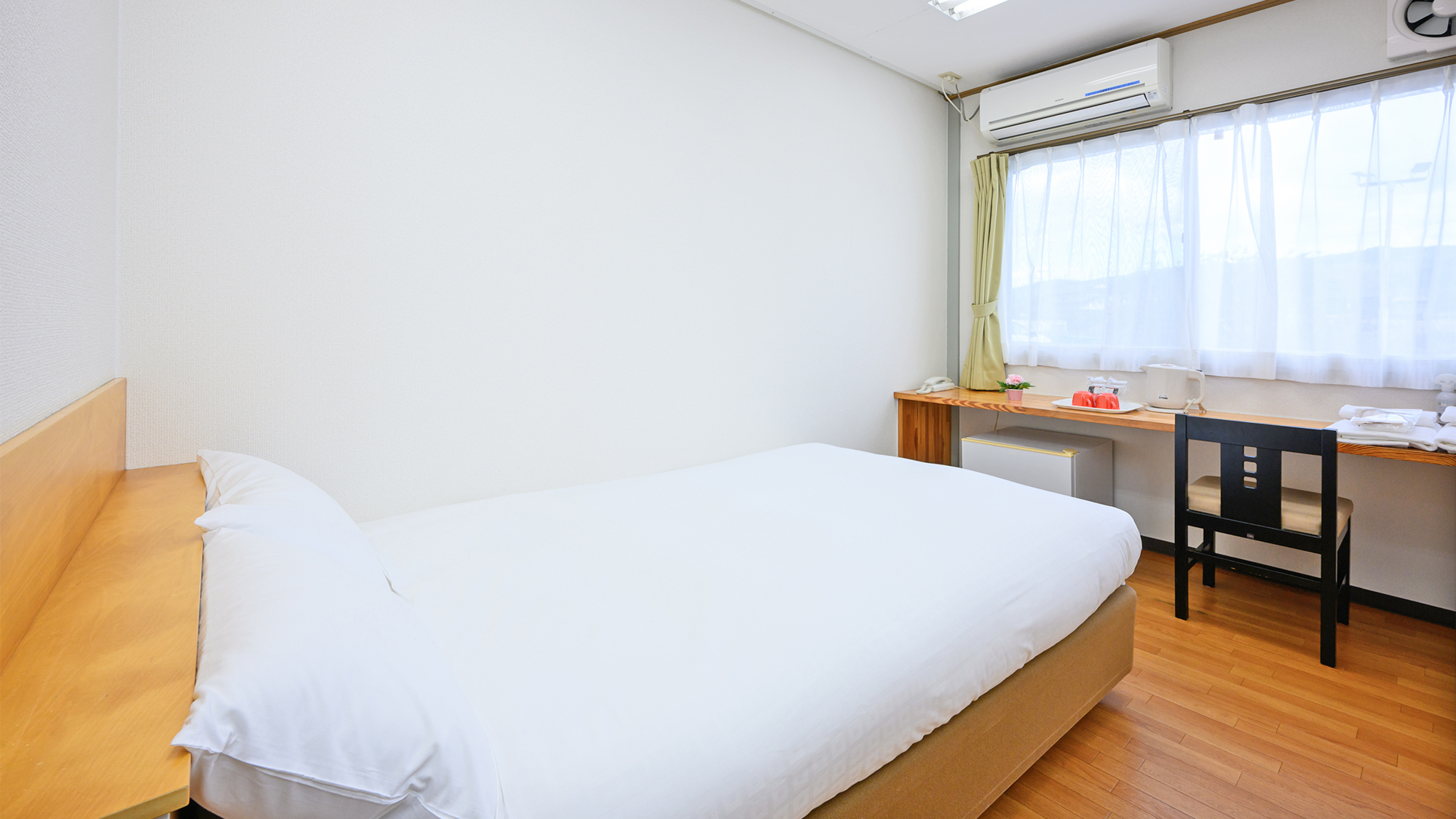 全室フランスベッドセミダブル（テレビなしのお部屋）