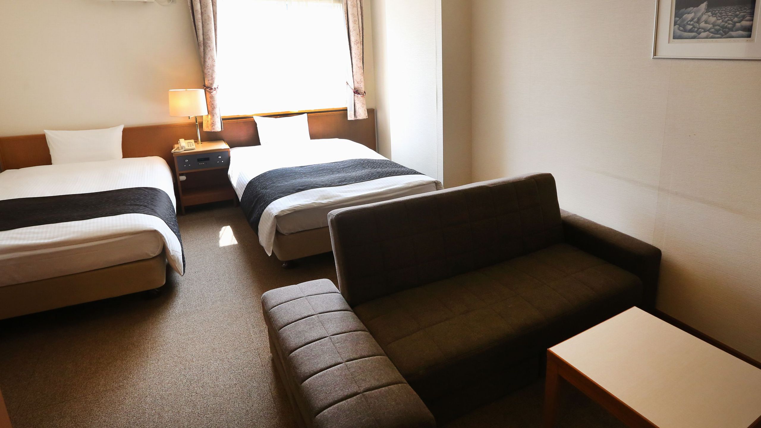 【朝食付き】約50種類の和・洋ビュッフェ【アパは映画もアニメも見放題】