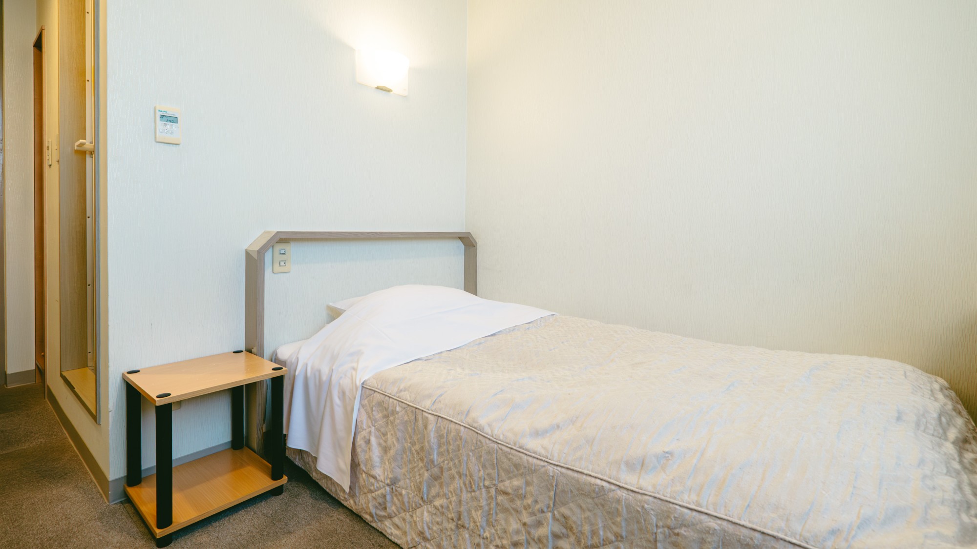 【　シングル　】（１２平米）・バストイレ付　※喫煙・禁煙タイプが御座います