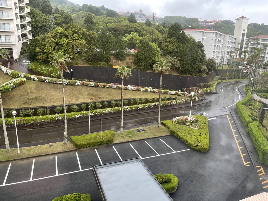 ◇お得な価格◇  ビジネスや観光で鳥羽近辺へお越しの際は、ゆったり広い山側 和洋室、ツインルーム