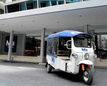 Tuk-Tuk無料シャトルサービス