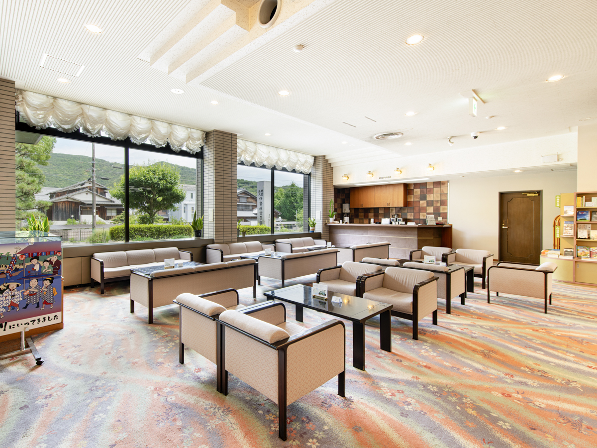 本館：1Fロビー