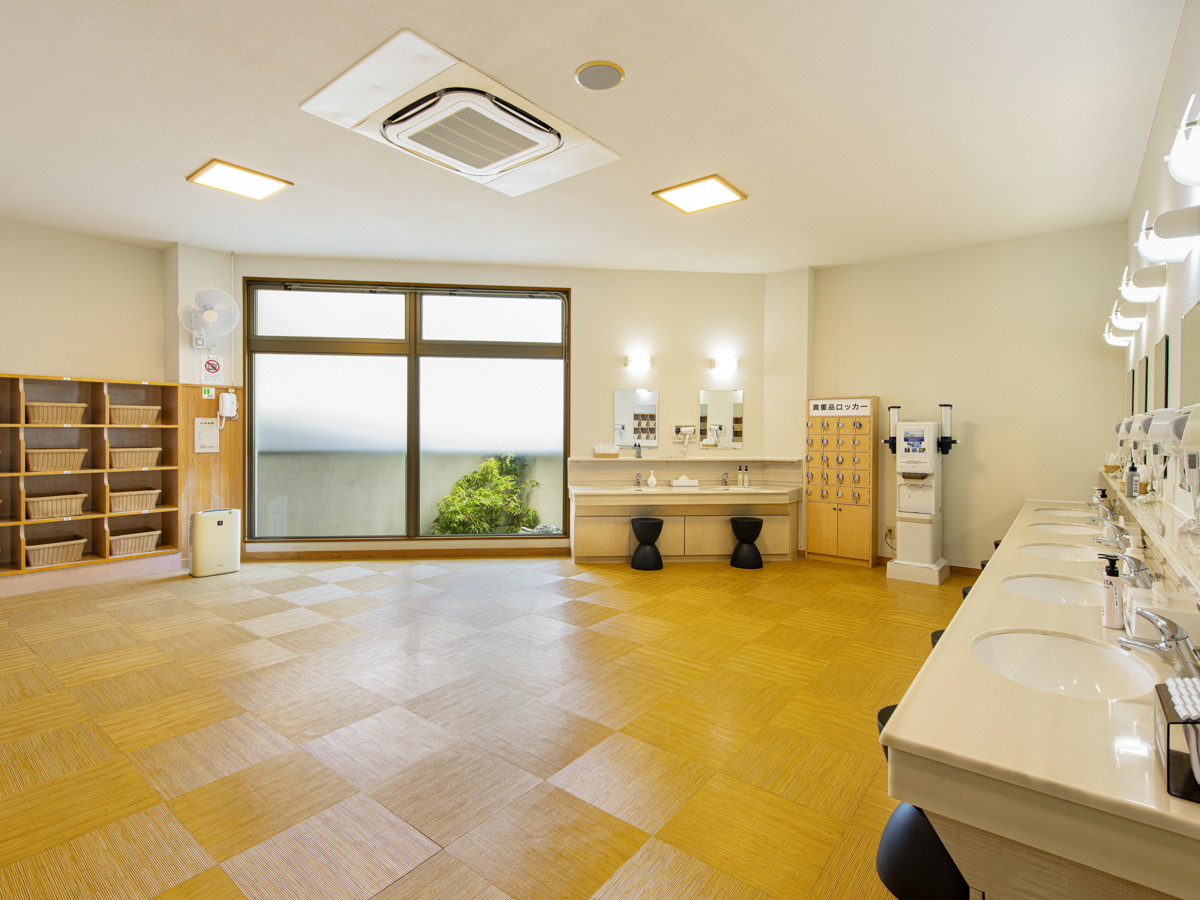 大浴場（脱衣所）