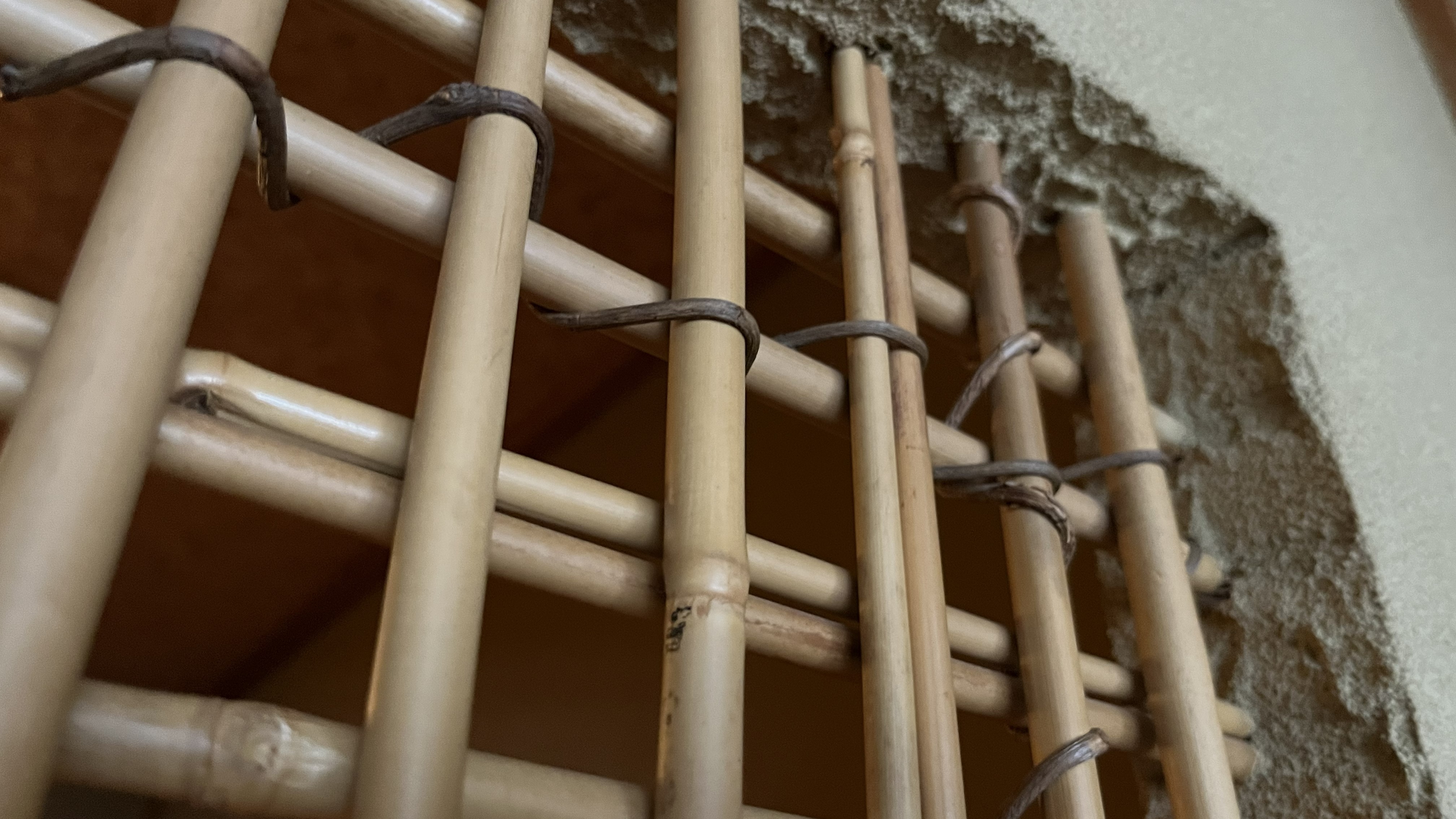 日本情緒を感じる土壁と竹格子◆和室7.5畳（眺望あり）