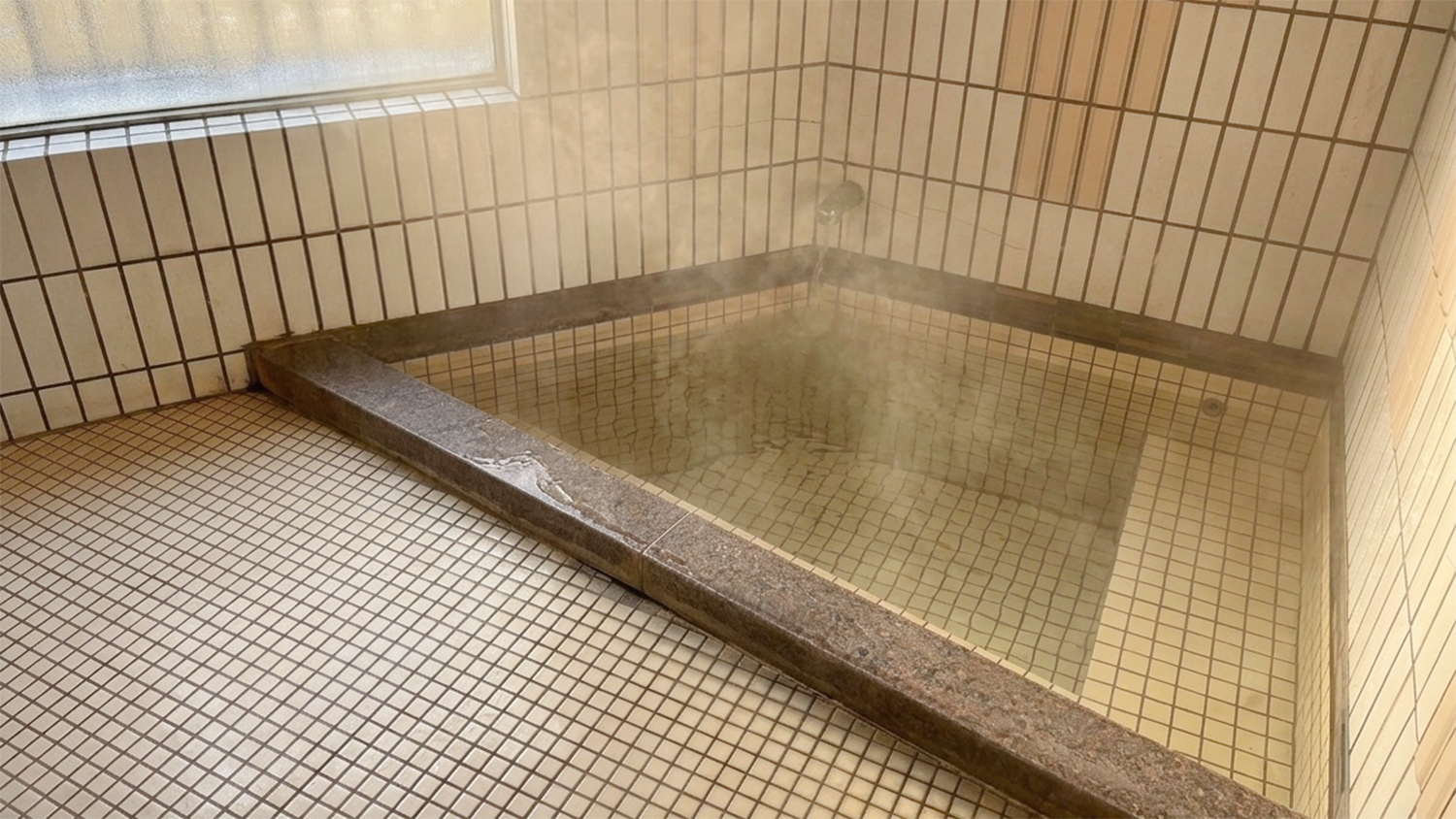 【貸切温泉】館内には内湯もございます♪