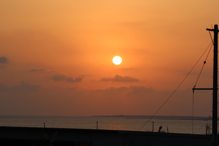 伊良部島と夕陽