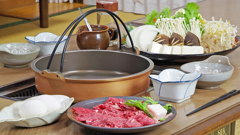 飲み放題付き■夜はバーでのんびり大人の時間■お食事は但馬牛150gすき焼き＆温泉満喫