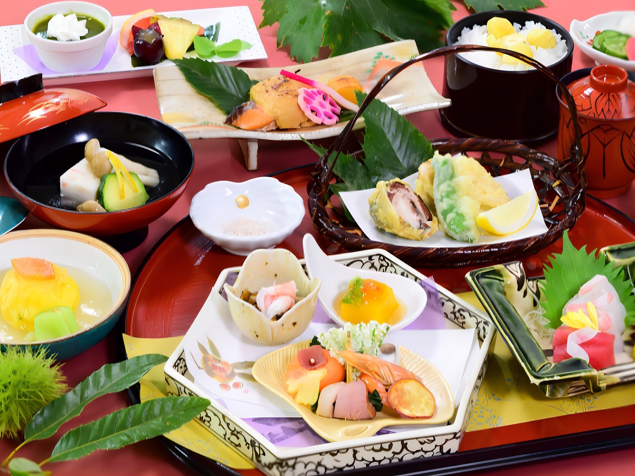 【早期割30】30日前のご予約で通常プランより最大15％OFF！【旬味覚会席夕食＆朝食付】