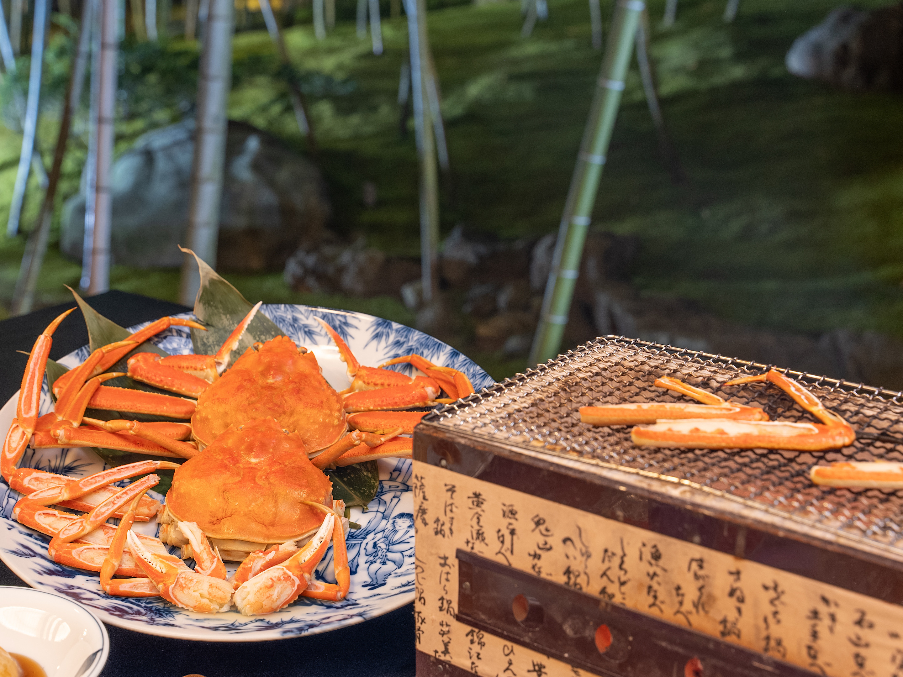 ［蟹会席］甘みと香りを引き出す炭火で焼き上げる焼蟹
