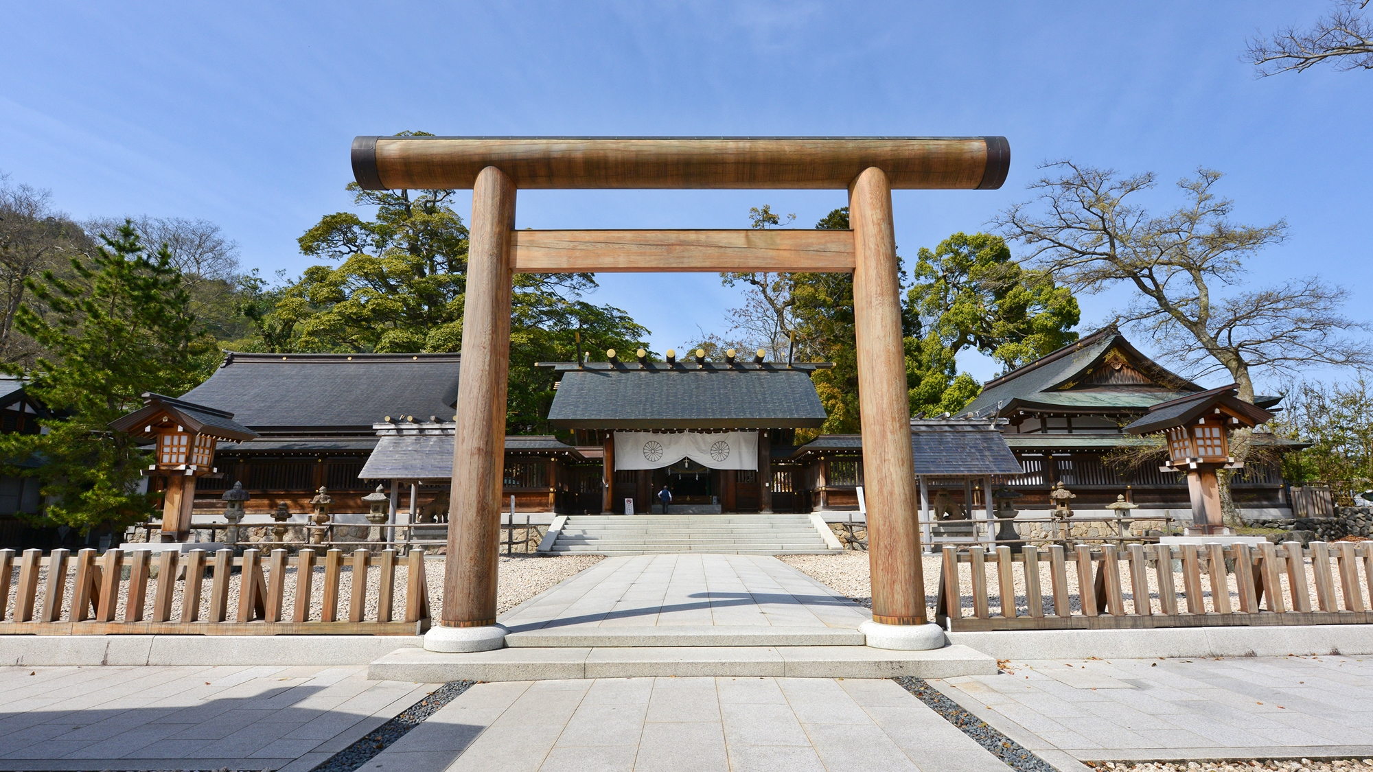 *元伊勢籠神社は当館目の前！パワースポットとしても人気♪お伊勢さんのふるさとと親しまれています。