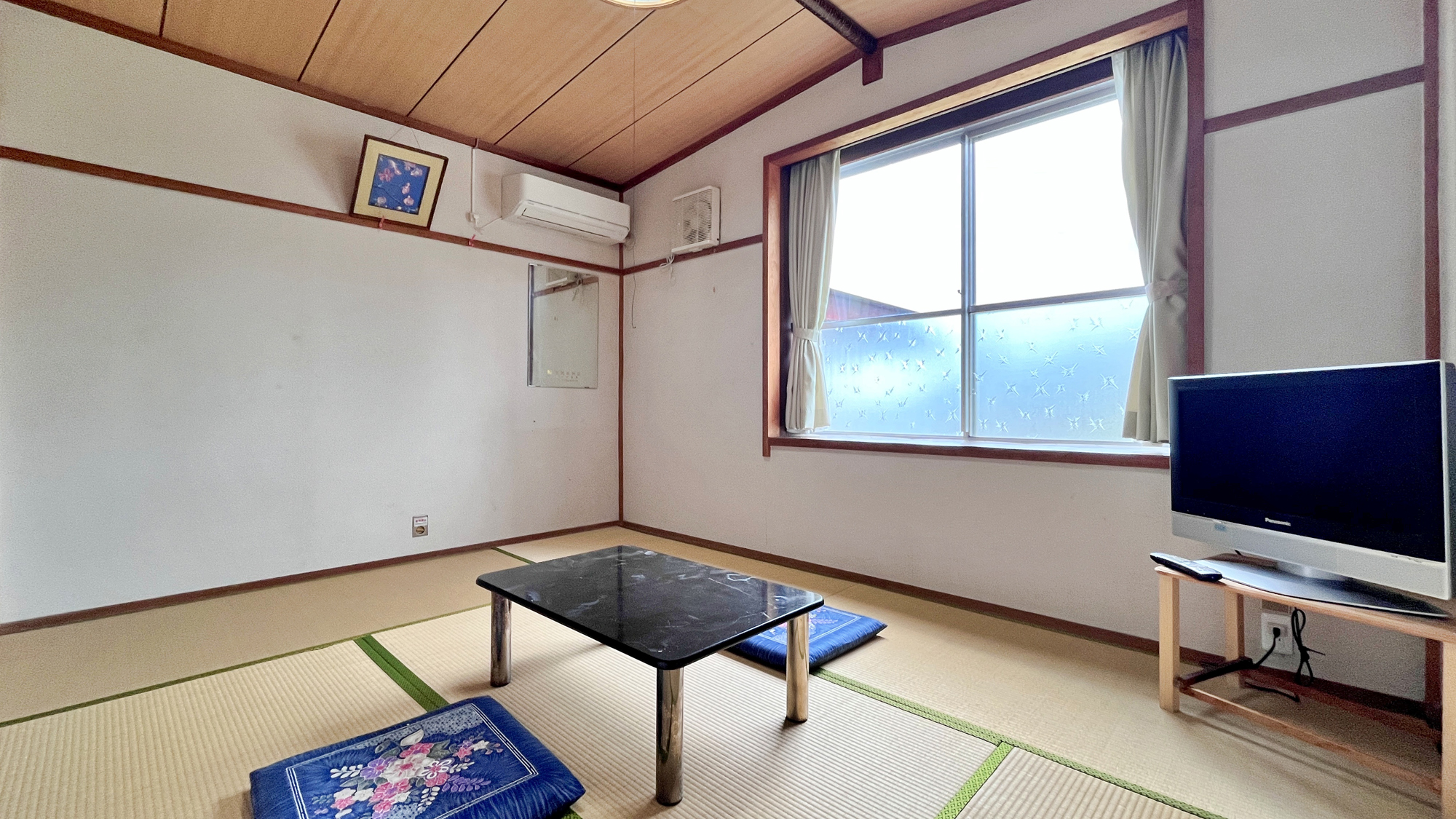 【客室（ペット専用和室・6畳）】1F玄関の近く、ドッグランへもすぐです 