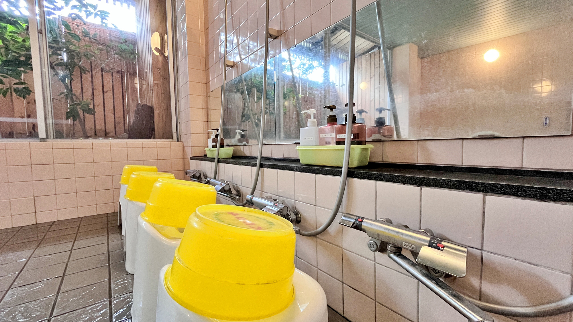 【風呂】お風呂でおくつろぎください 