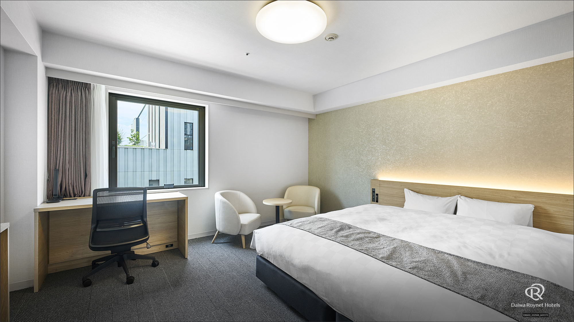 禁煙○スーペリアキング【2名利用】27平米192cm幅ベッド