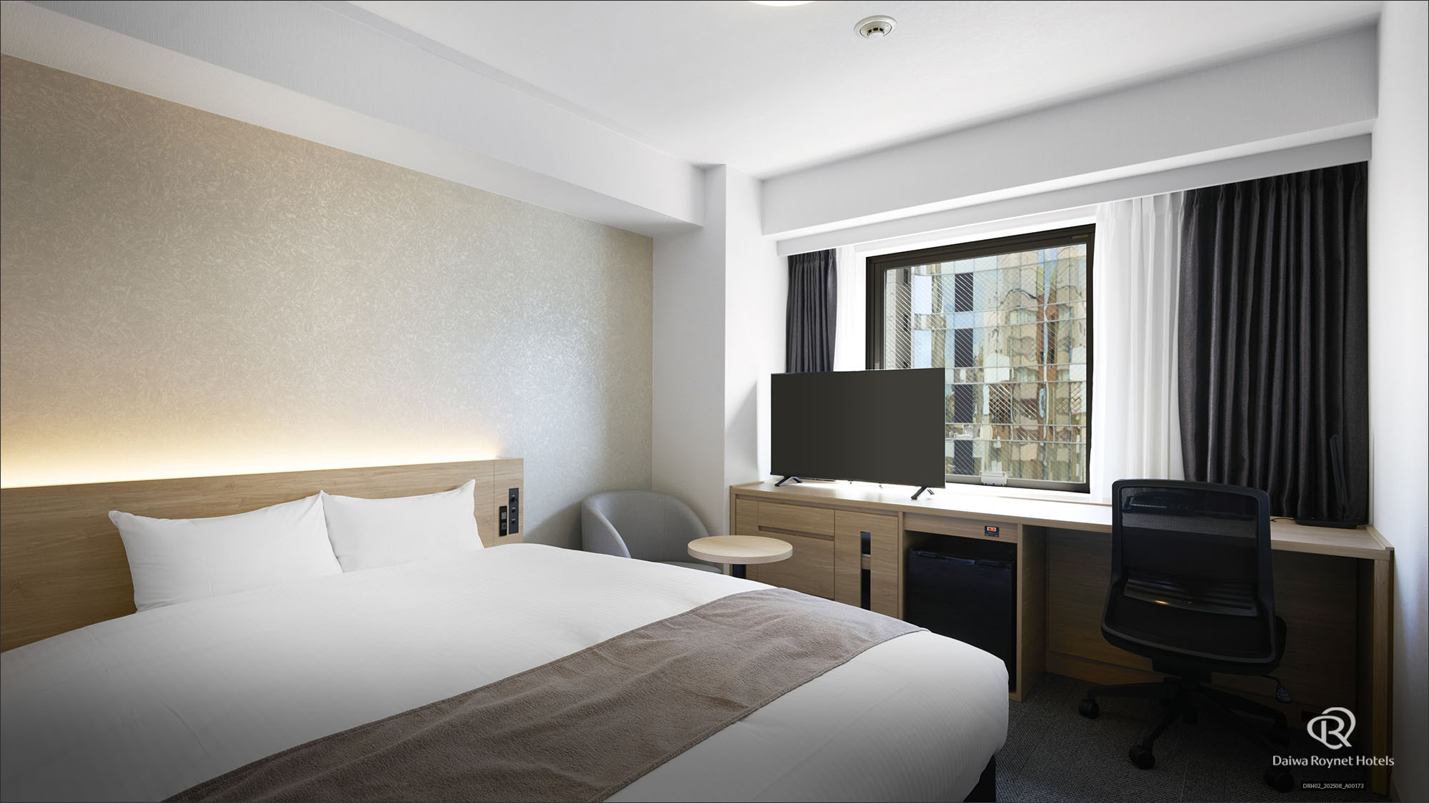 ○禁煙○コーナーダブル【2名利用】20平米168cm幅ベッド