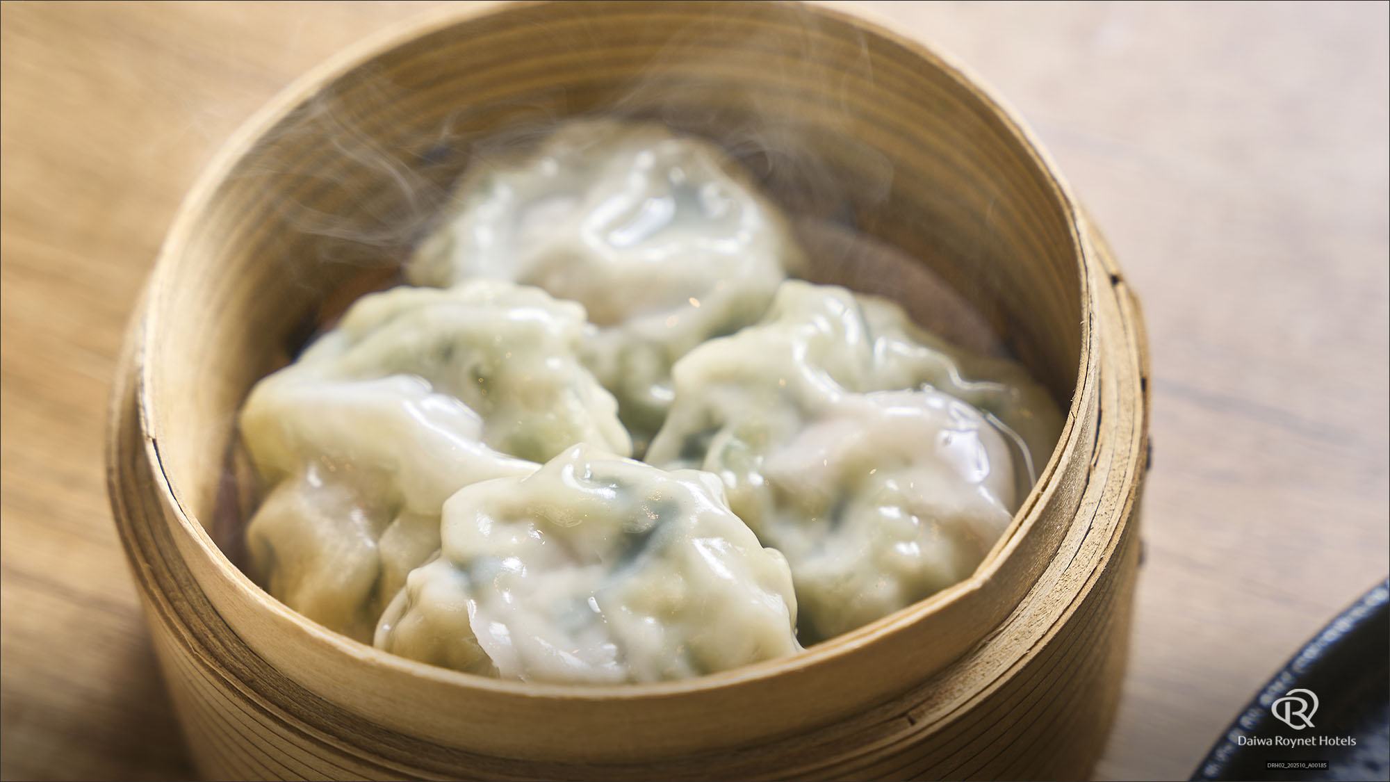 ニラまんじゅう♪　ご当地メニュー（朝食一例）