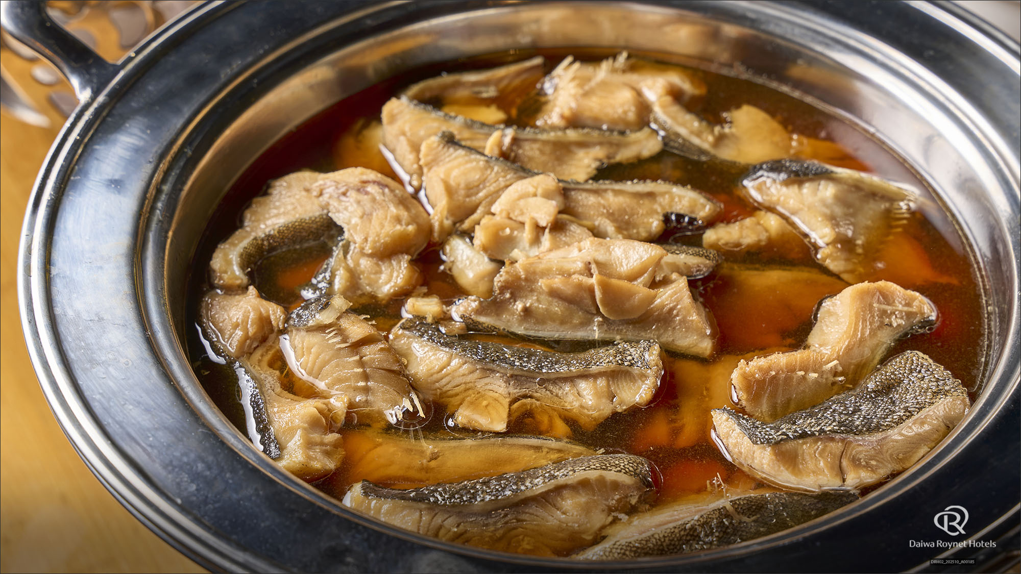 さめの煮つけ！！ご当地メニュー（朝食一例）