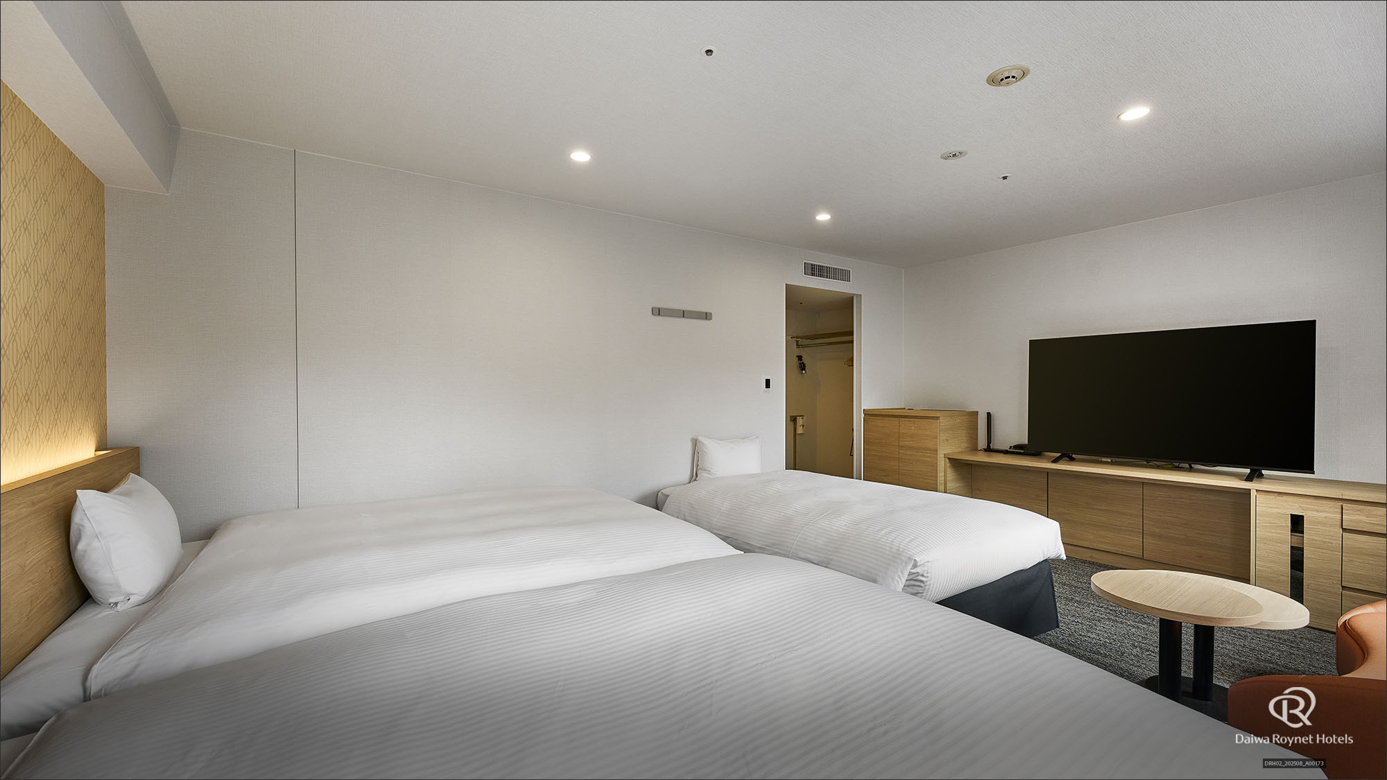 デラックスツイン3名利用（改装後）③