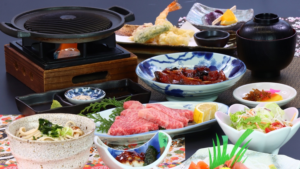 【グレードアップ】贅沢会席で至福のひととき☆名物・飛騨牛を陶板焼きで 《1泊2食付》