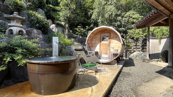 ◆キトキトな魚介類をミニ舟盛りで味わう〜【ちょっと贅沢にグレードアップミニ舟盛り会席プラン】