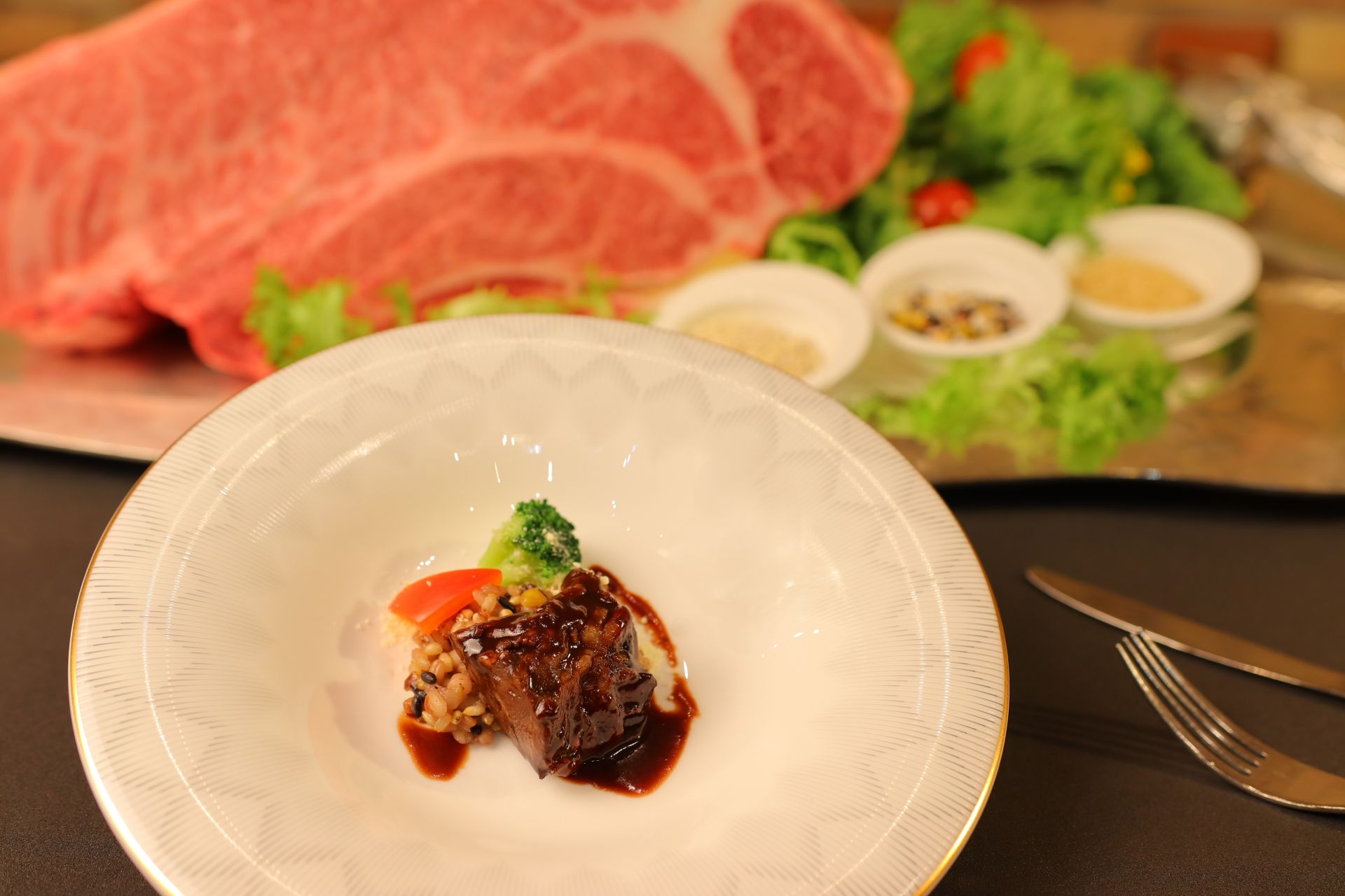 熊野牛のブルギニョン 雑穀米のリゾットを添えて1