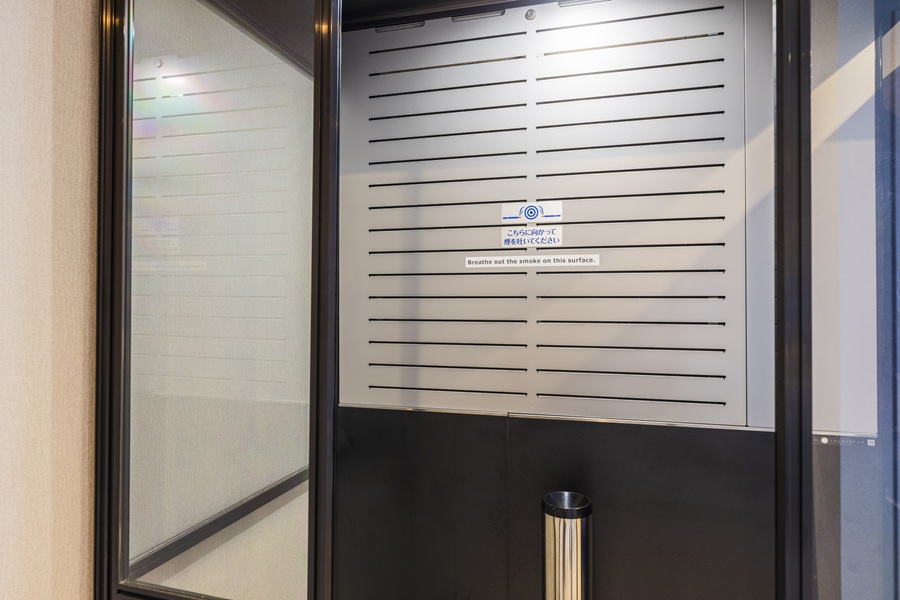2階喫煙ブース