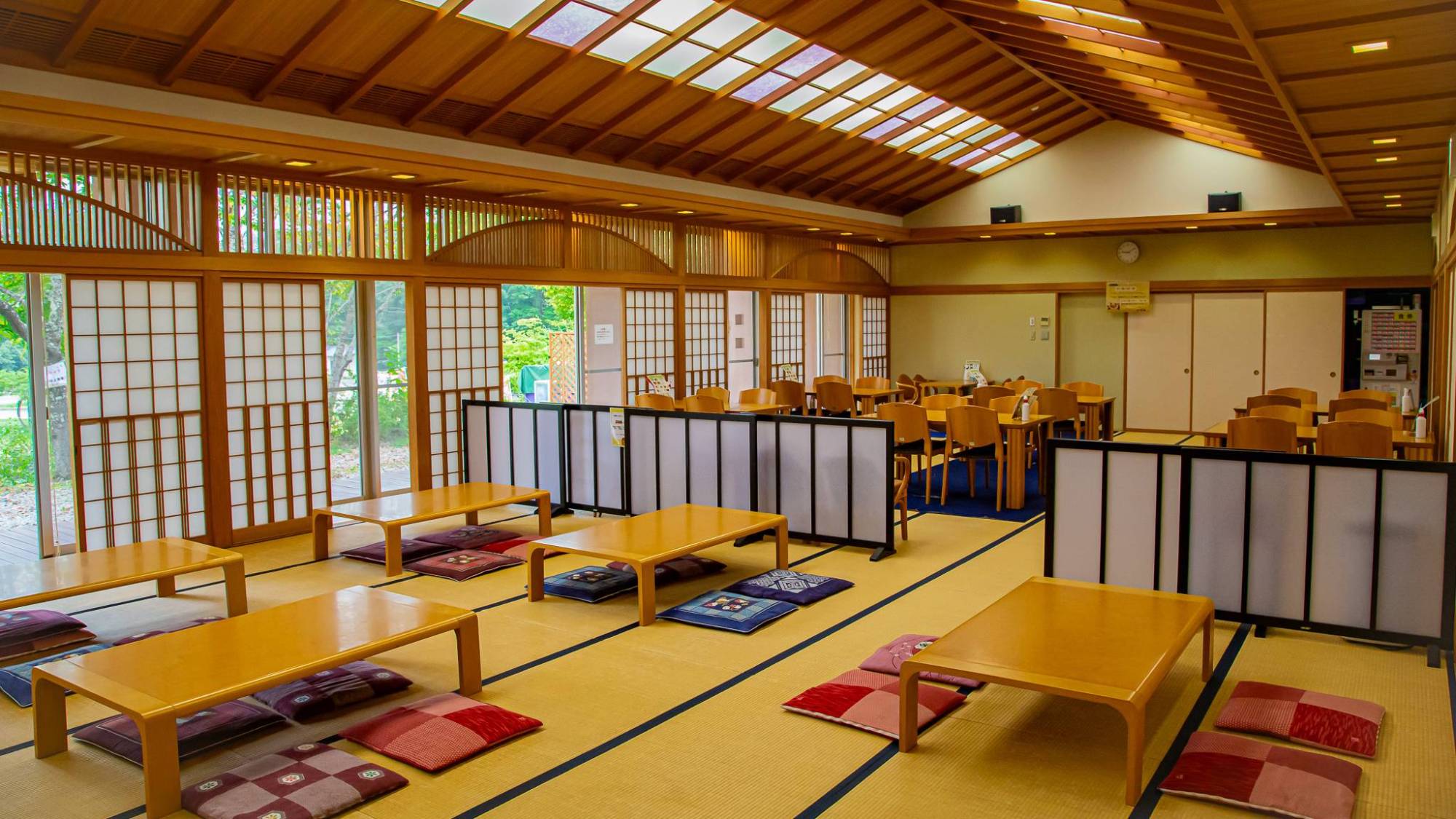 泊まる | 白州・尾白の森名水公園べるが