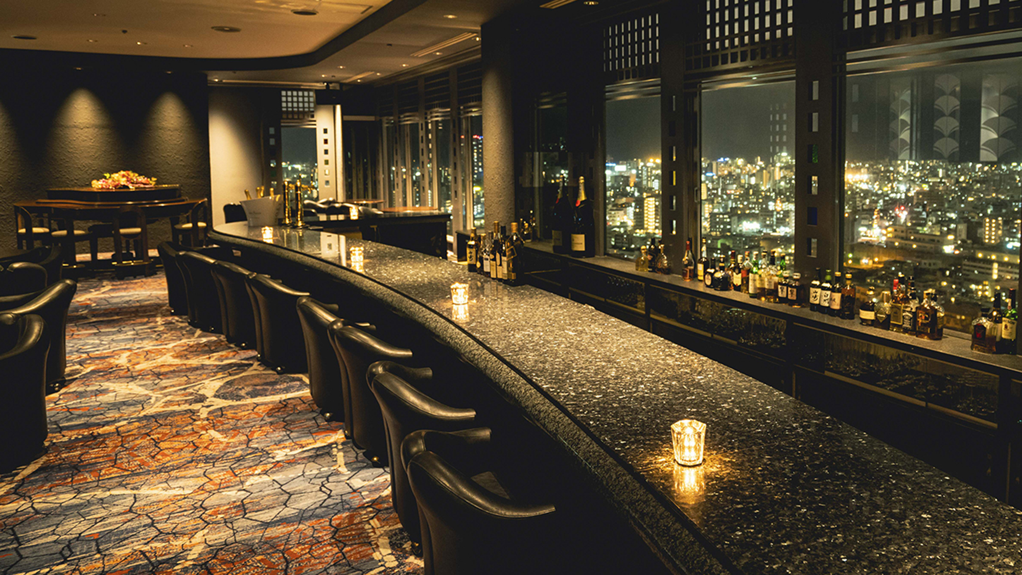 【サンセットラウンジ】