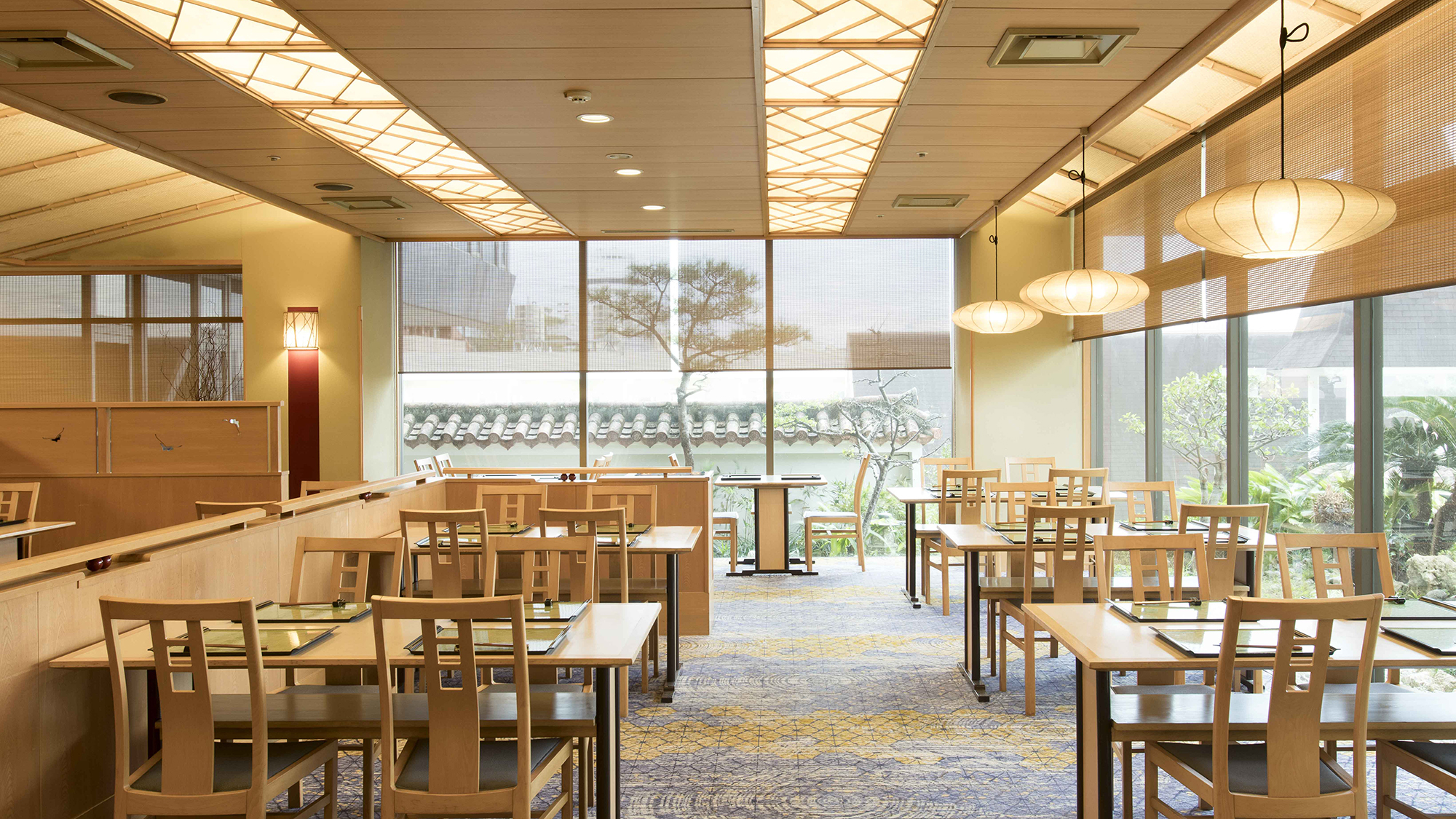 【日本料理・富士】旬の恵みと沖縄ならではの味覚を、和の心でおもてなし。