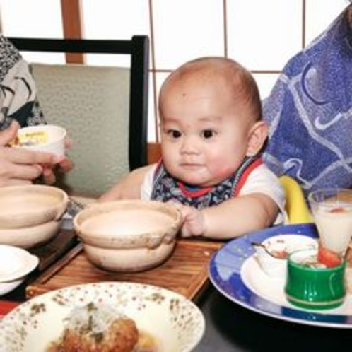 子供食事風景