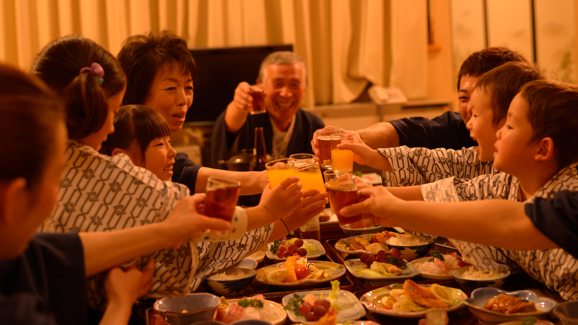 海山に囲まれた庄内地方ならではの食をお楽しみください。
