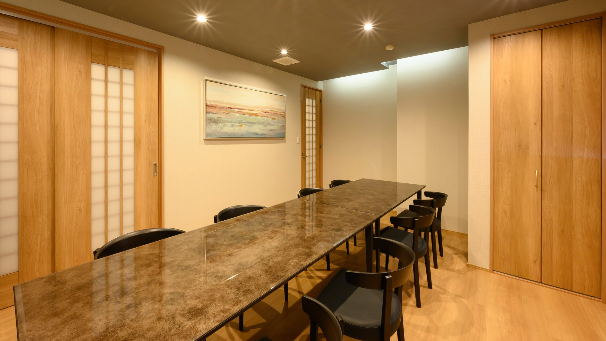 ■ロイヤルルーム【UMI-to-KAZE】■専用ダイニングルーム