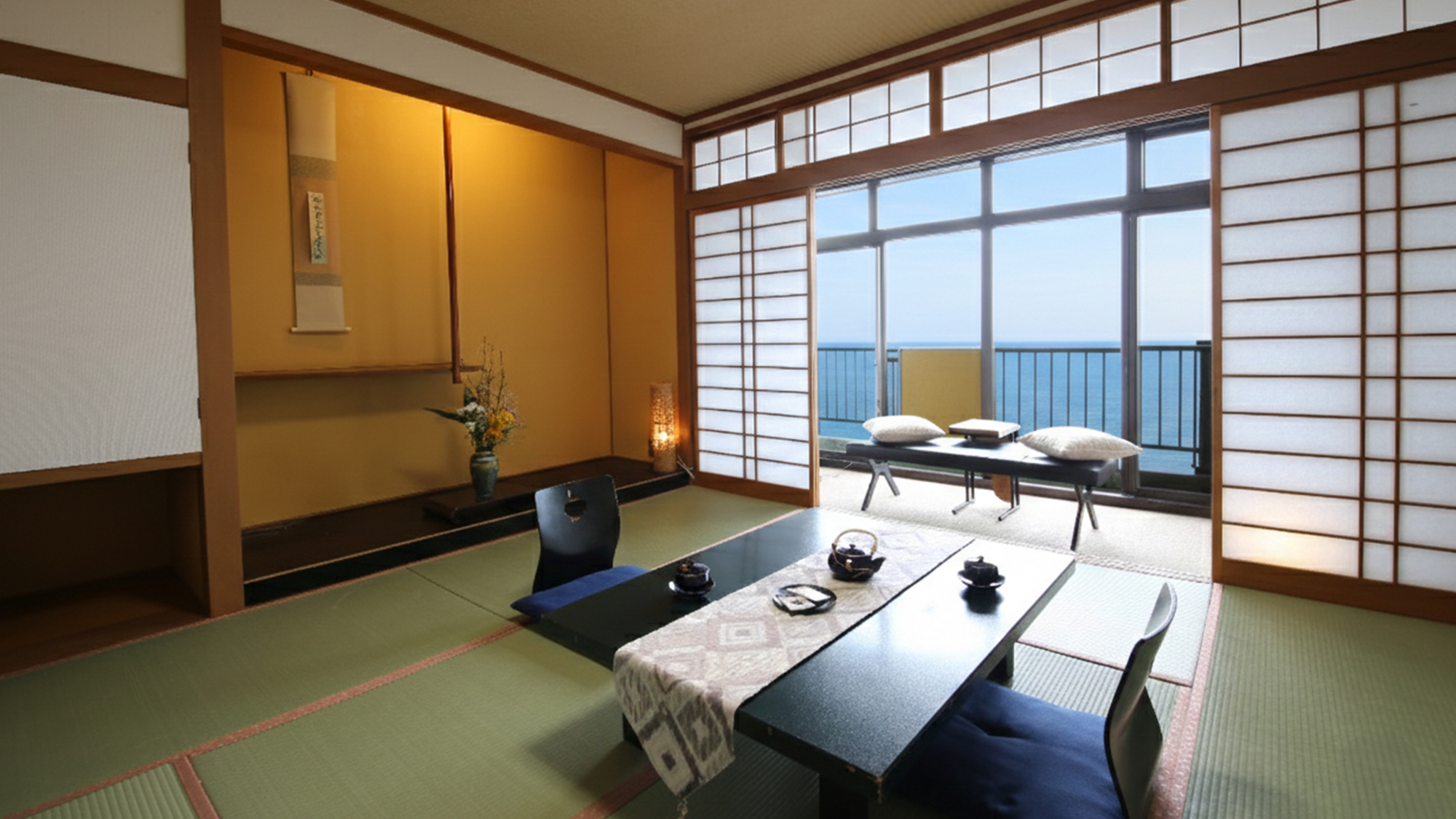 【海側客室】＜オーシャンビュー和室＞日本海を間近に感じる和みの空間