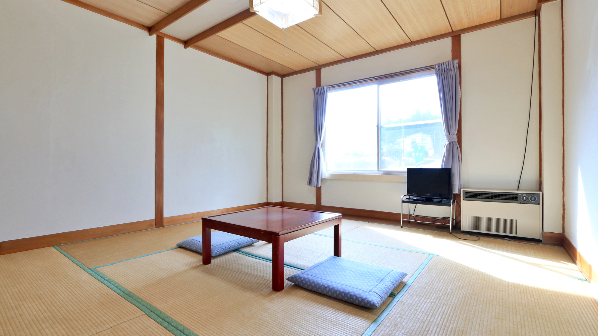 【客室】8畳和室（夏） (3)