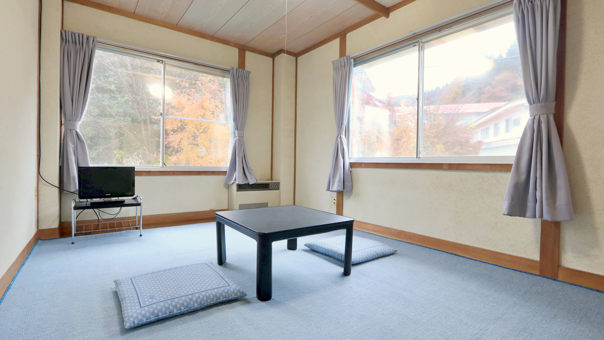 【客室】6畳和室（夏） (1)